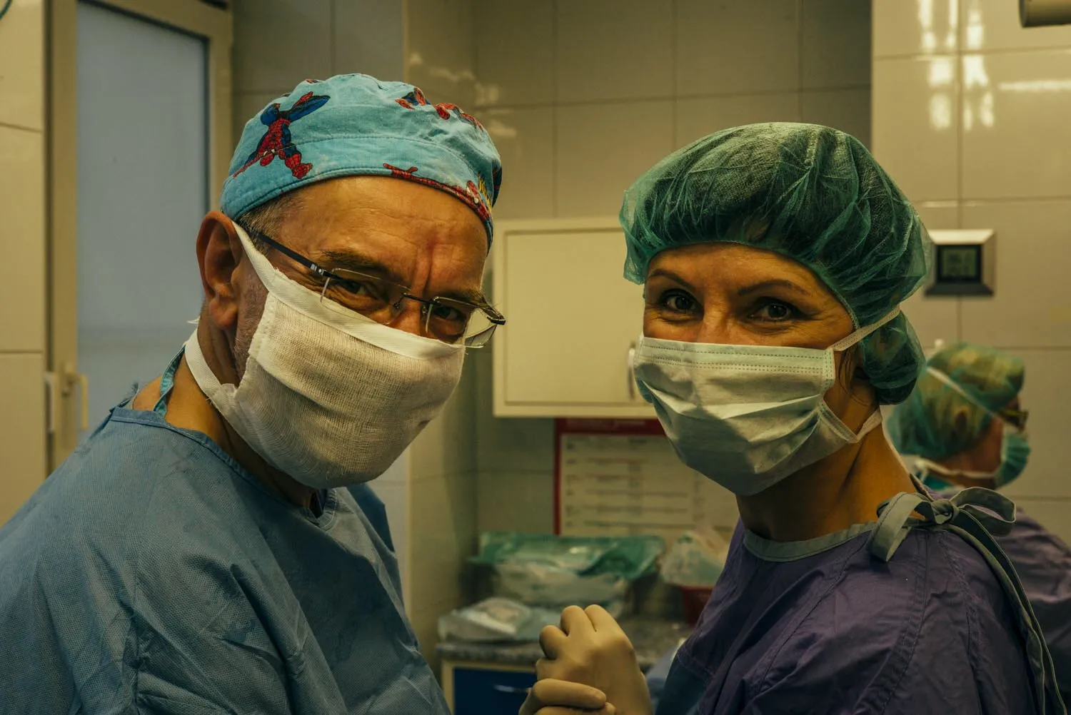 Onlayn porno videolarni tomosha qilish Qizni restoranda jinsiy aloqa qilishga undash